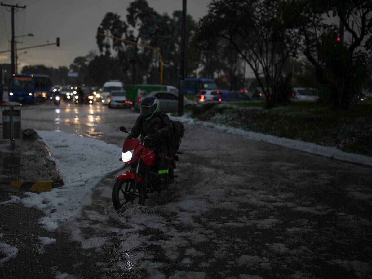 Clases canceladas en Chía por inundaciones en la Autopista Norte y vías de acceso
