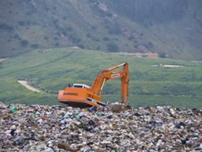 ¿Qué opina de las diferencias entre Gobierno y Distrito por el manejo de servicios públicos?