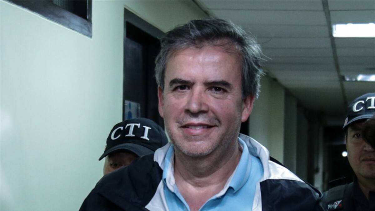 El capturado Álex Vernot es el último eslabón entre el presidente Gustavo Petro y Álvaro Leyva