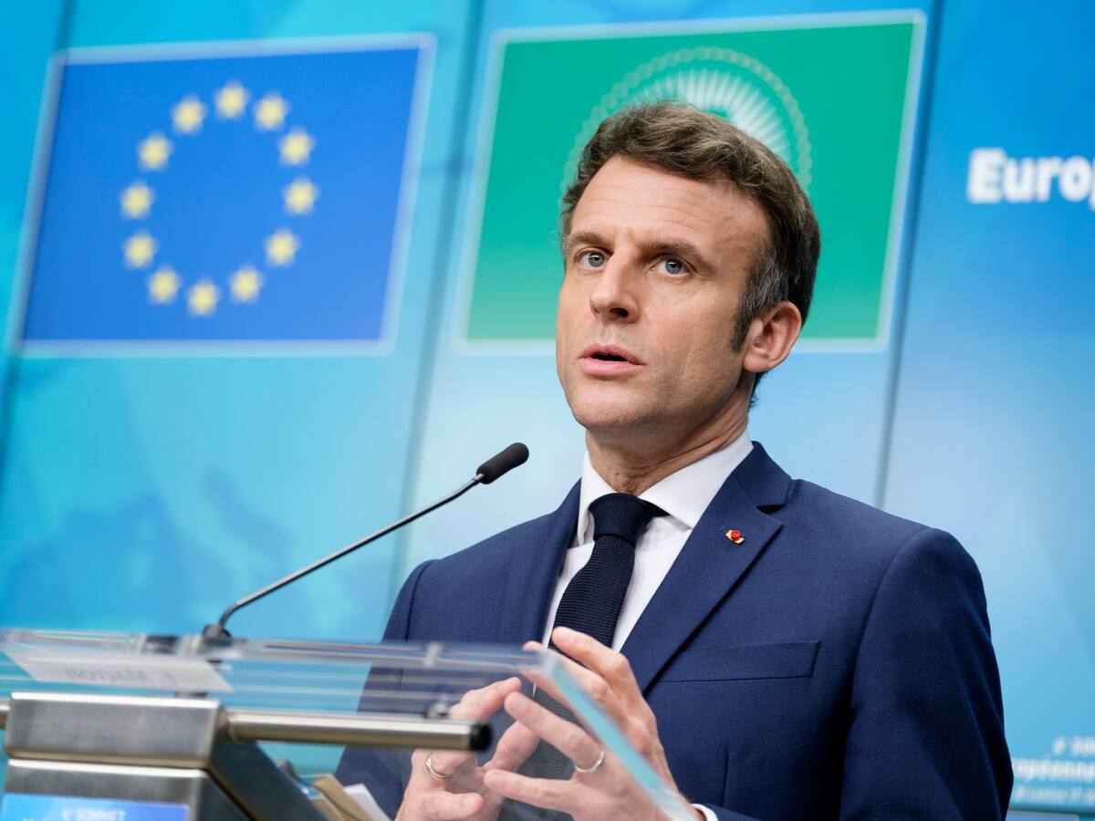 Presidente de Francia denuncia el cinismo “moral” de Rusia sobre los corredores humanitarios