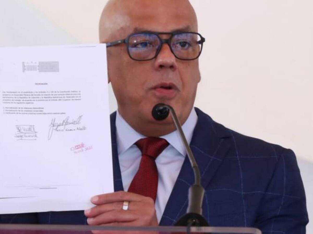 Parlamento venezolano y Colombia conformarán comisión para normalizar relaciones