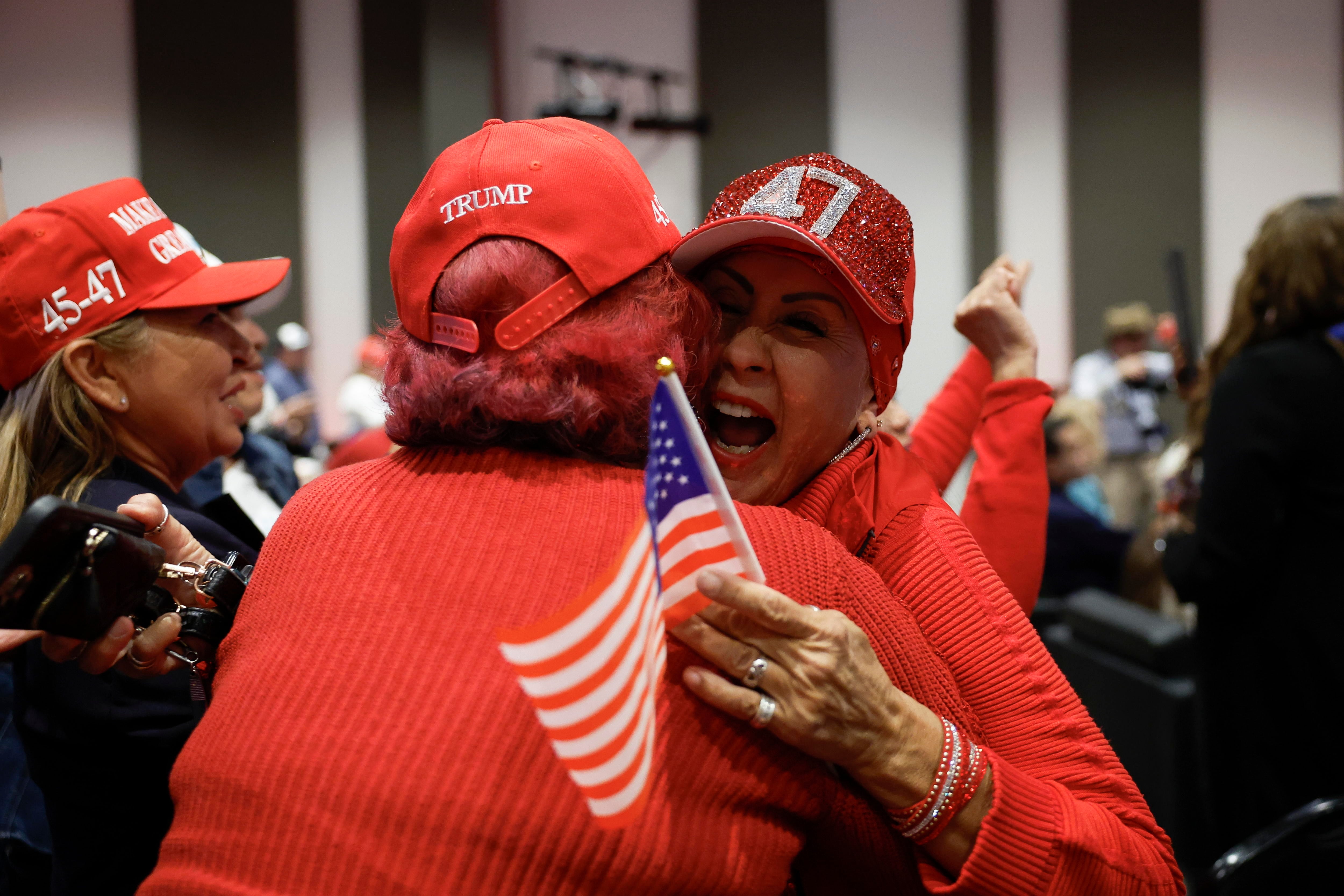 Las Vegas (United States), 06/11/2024.- People attend the Nevada Republican Party watch party at the Ahern Hotel. EFE/EPA/CAROLINE BREHMAN