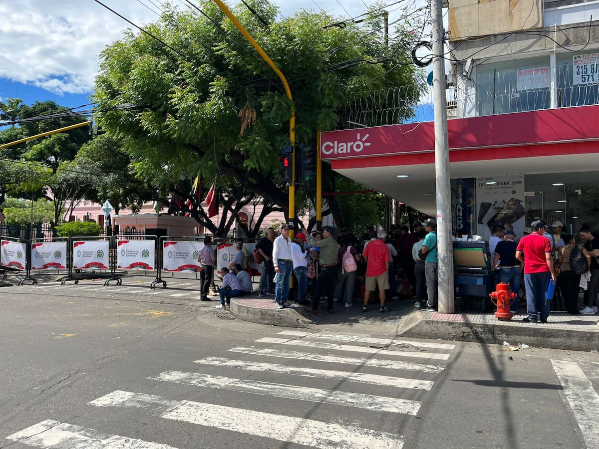 Beneficiarios del PNIS se preparan con olla comunitaria en Cúcuta para continuar con su protesta