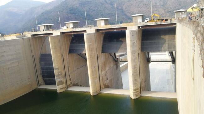 Habilitadas compuertas del vertedero de Hidroituango para recibir el río Cauca. Foto: La W