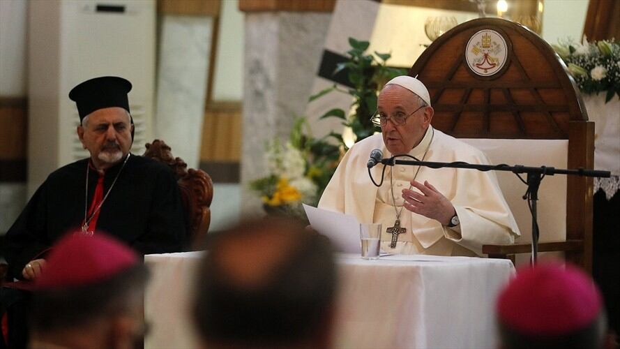 El Sumo Pontífice dijo durante su histórica visita que "basta de violencia, de extremismos, de facciones, de intolerancias". . Foto: AHMAD AL-RUBAYE / AFP