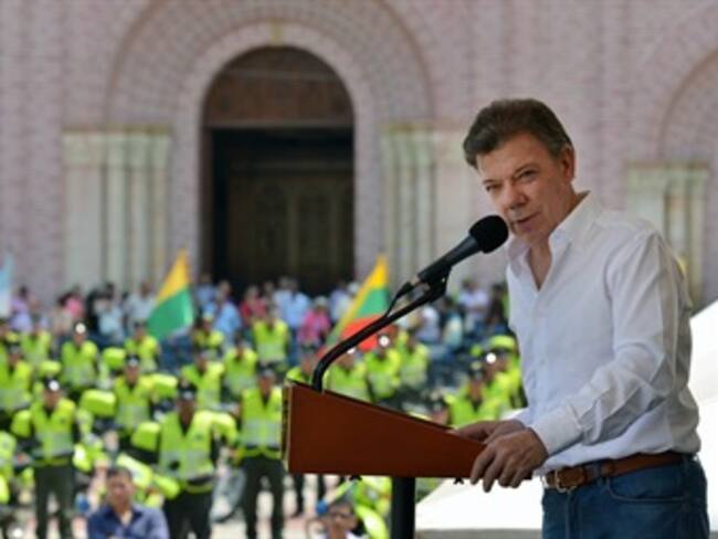 Santos asegura que el país tiene una política de seguridad clara por primera vez