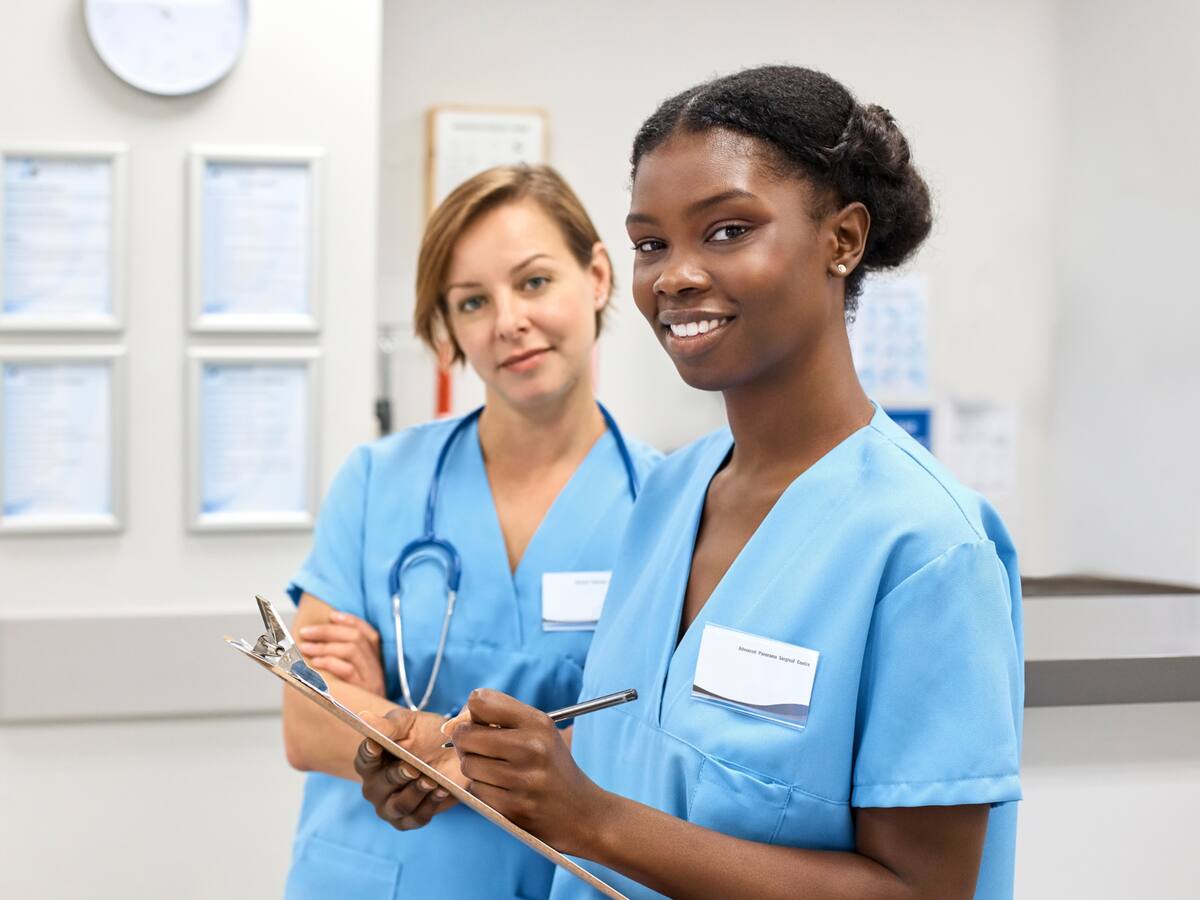 Buscan enfermeras para trabajar en Estados Unidos con el SENA: Requisitos para aplicar