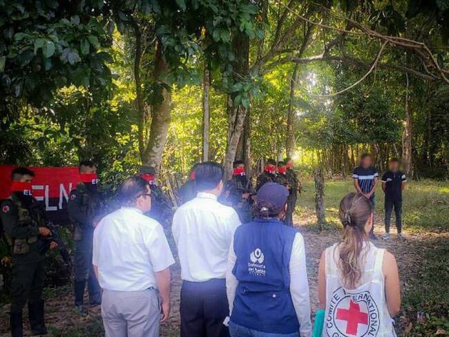 Liberación de dos menores de edad en Arauca. Foto: Defensoría del Pueblo