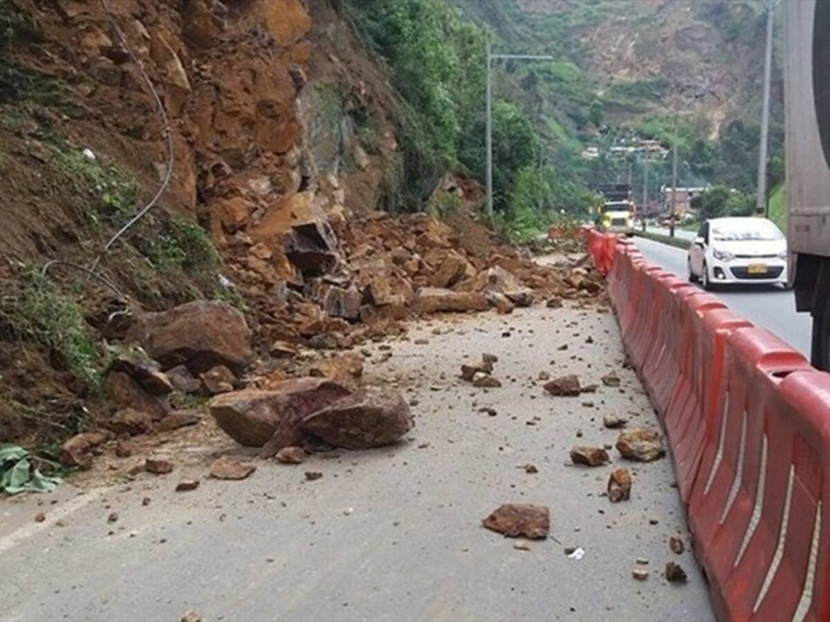 ¿En qué va la recuperación de la vía Medellín-Bogotá?