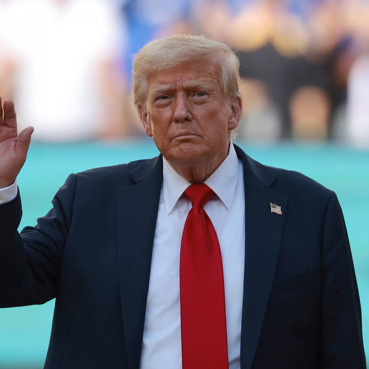 Donald Trump reafirmó que a países sin acuerdo les impondrá en agosto aranceles desde el 15 al 50%