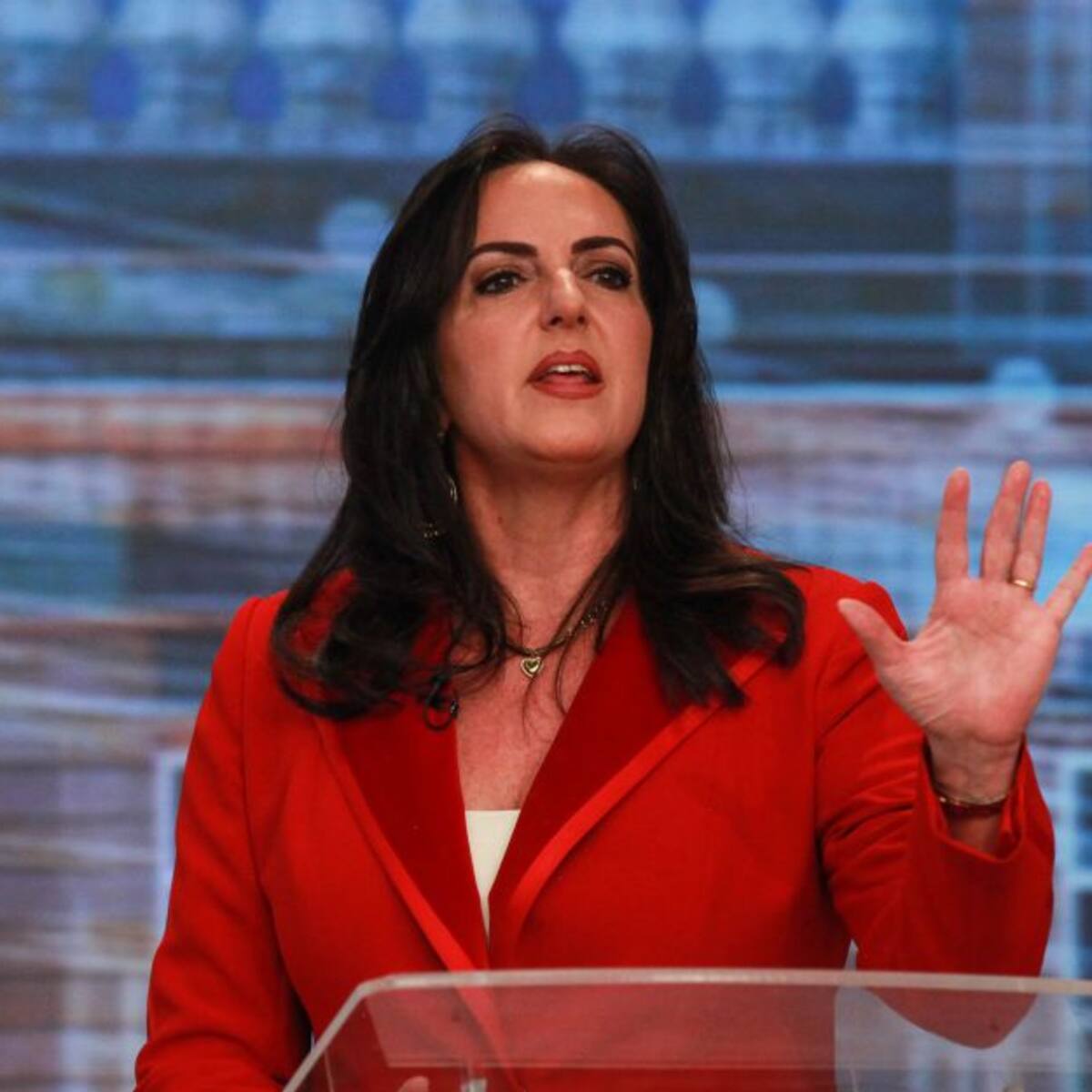 No estoy de acuerdo: María Fernanda Cabal sobre su esposo como negociador con ELN