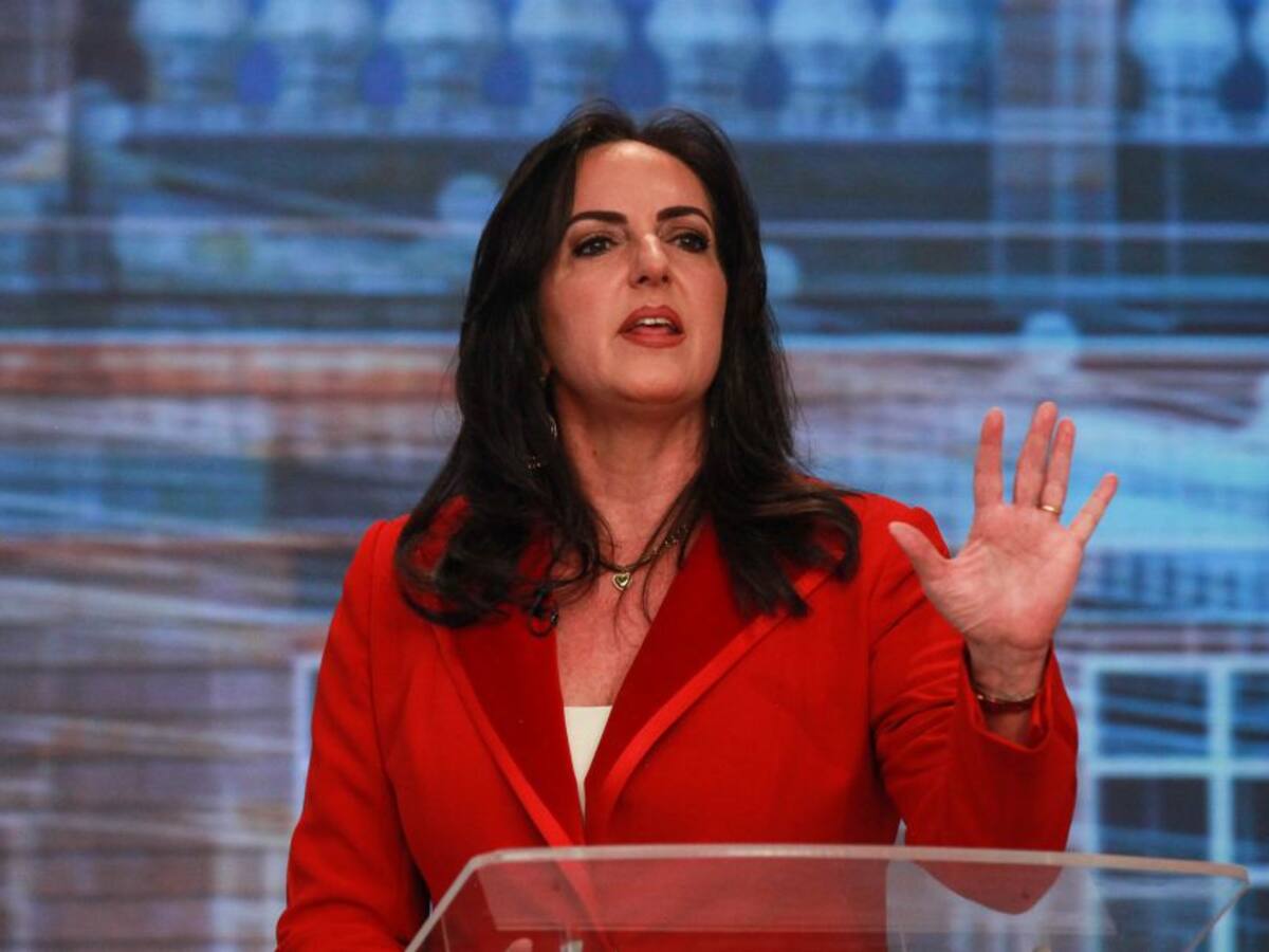 No estoy de acuerdo: María Fernanda Cabal sobre su esposo como negociador con ELN