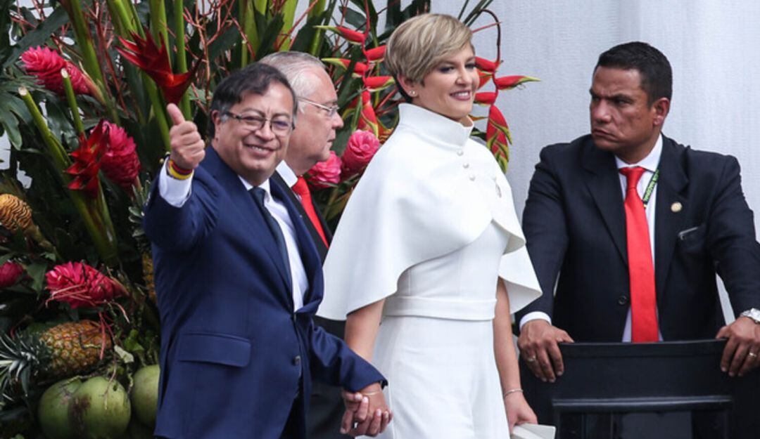 Gustavo Petro y Verónica Alcocer