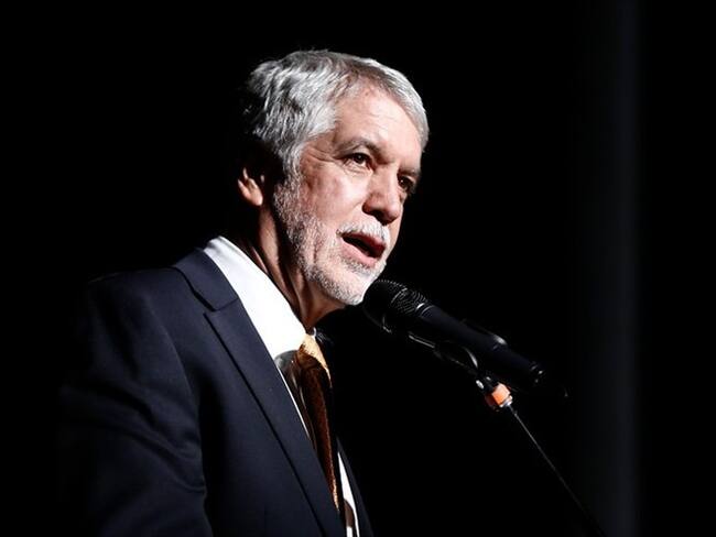 Enrique Peñalosa, alcalde de Bogotá, envió sus condolencias a la familia. Foto: Colprensa - Juan Páez