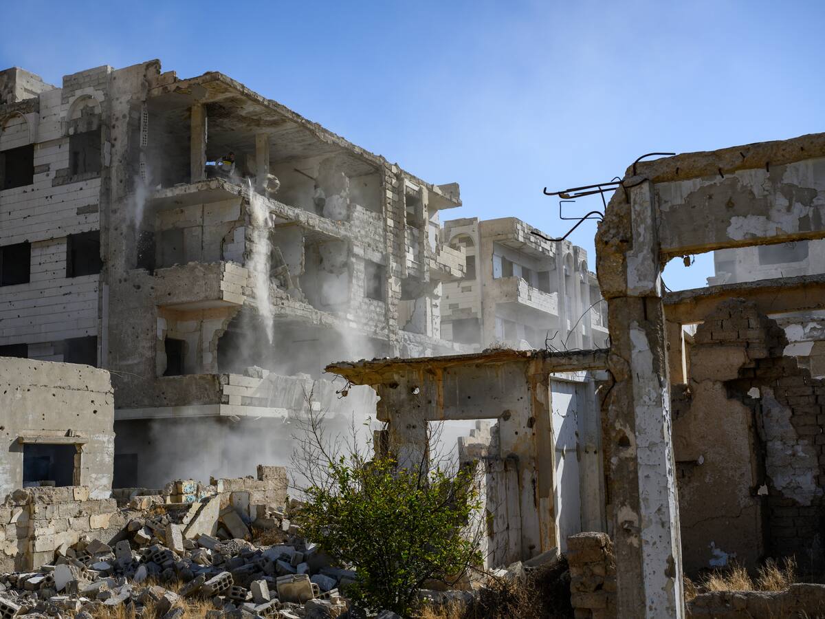 Israel volvió a bombardear a las afueras de Damasco tras la muerte de seis soldados