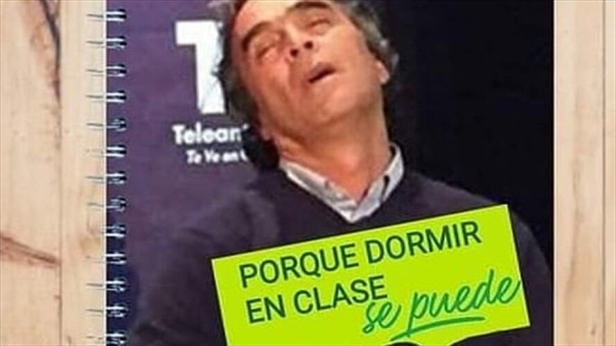 Ni los cuadernos se salvan de los memes . Foto: Facebook