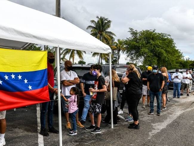 Por orden de Trump, los venezolanos irregulares se podrán quedar por 18 meses más: Azadi