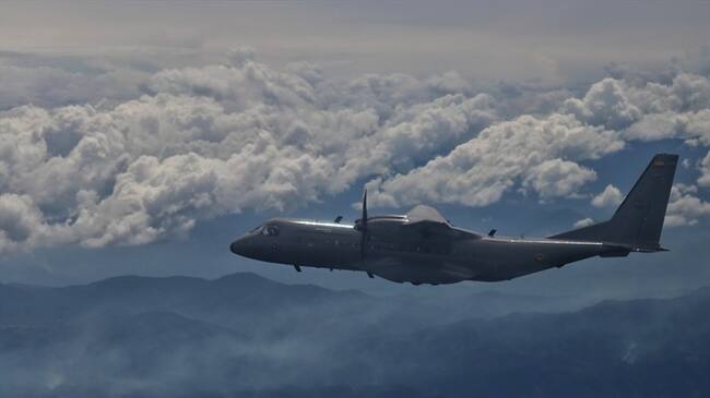 Sólo se permitirán los vuelos de Estado para el transporte de ayudas y personal que se requiere para atender a los damnificados. Foto: Colprensa