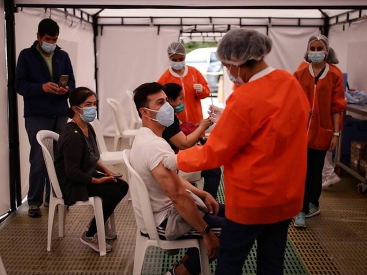 Estos son los puntos de vacunación en Bogotá, Medellín y Cali