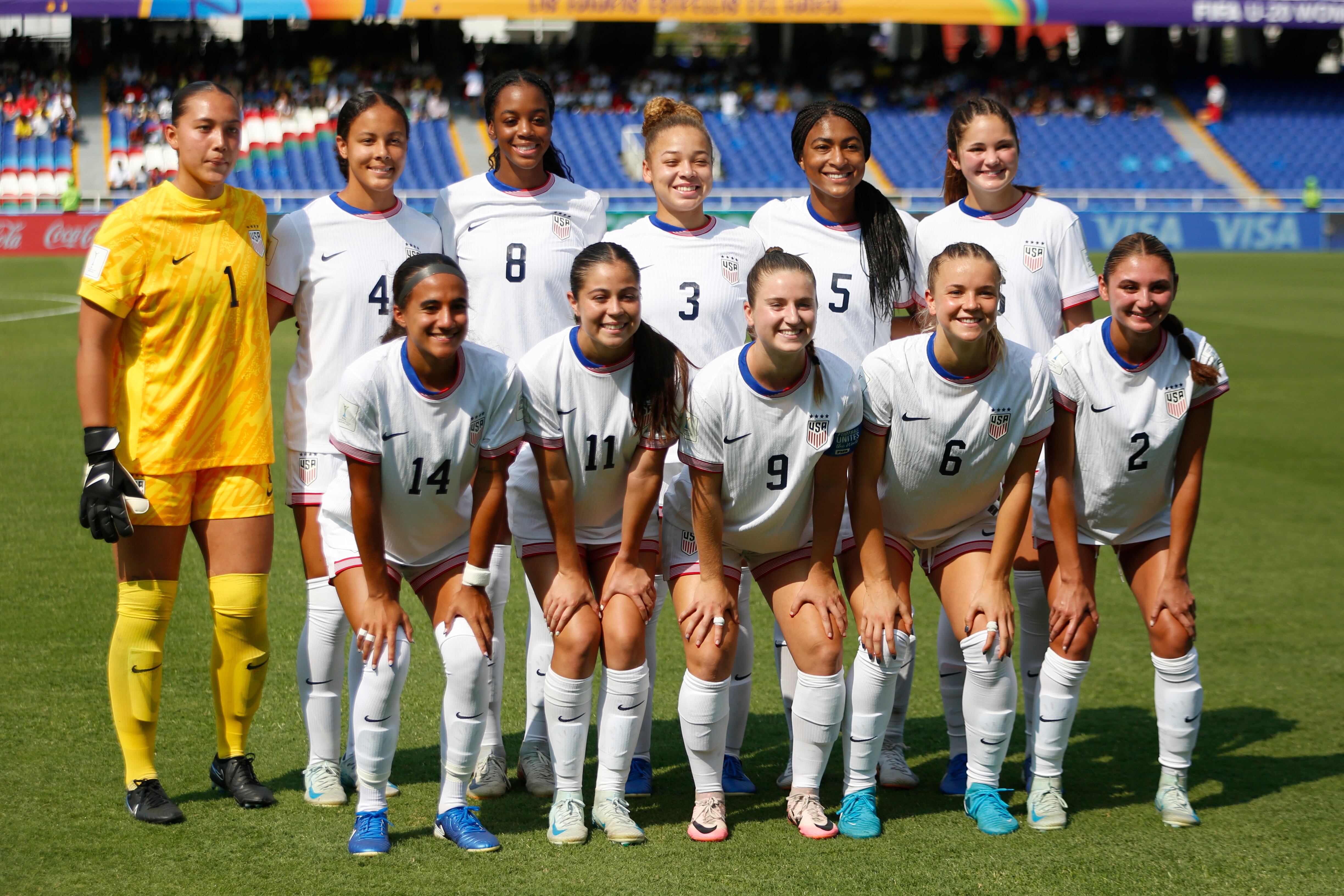AMDEP5604. CALI (COLOMBIA), 01/09/2024.- Jugadoras de los Estados Unidos posan este domingo, en un partido del grupo C de la Copa Mundial Femenina sub-20 entre las selecciones de España y Estados Unidos en el estadio de Pascual Guerrero en Cali (Colombia). EFE/ Ernesto Guzmán Jr.