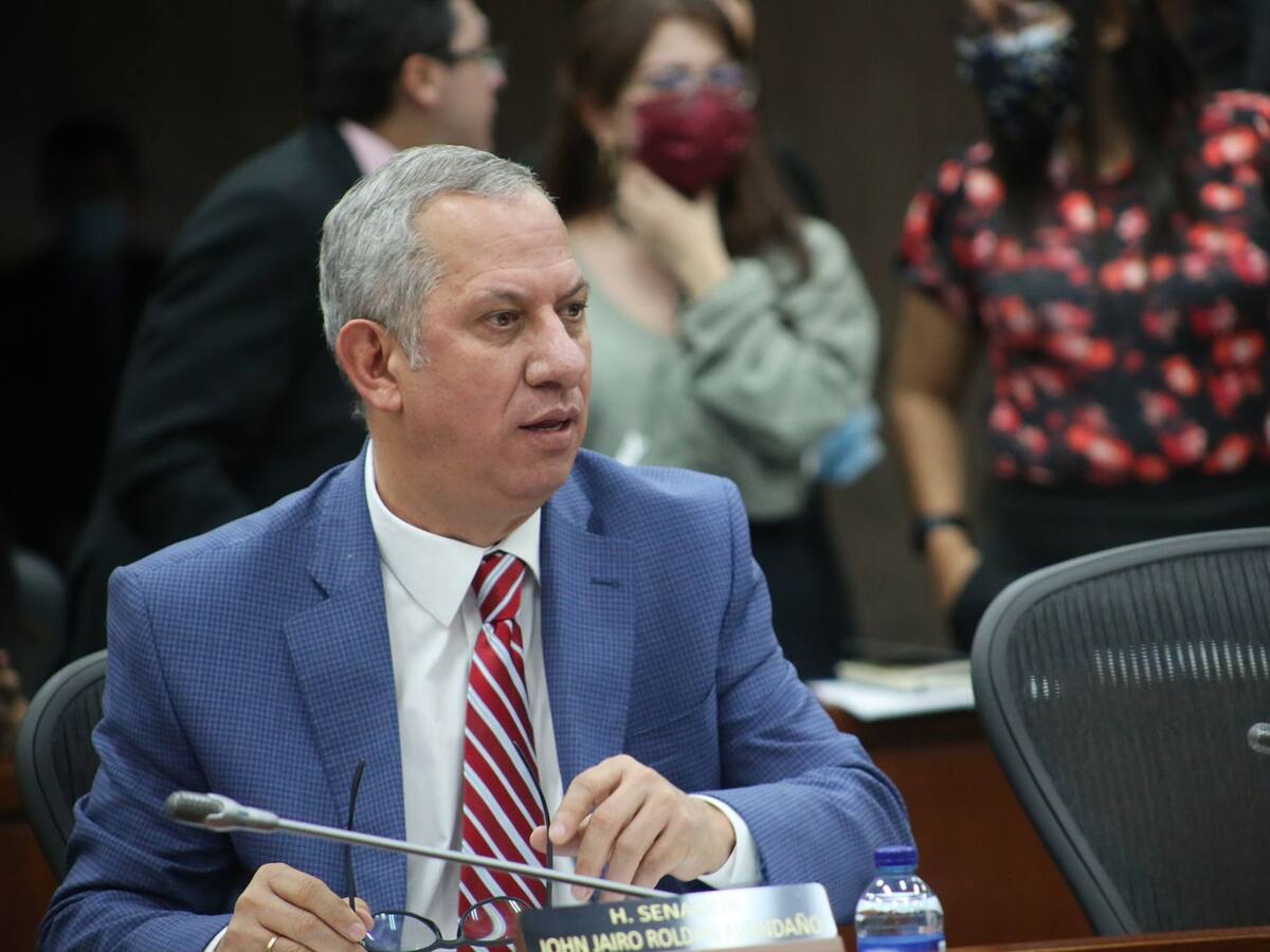 Gustavo Petro tiene un reto muy grande con la paz: senador John Jairo Roldán