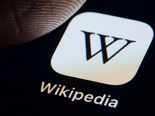¿Cómo se financia Wikipedia?