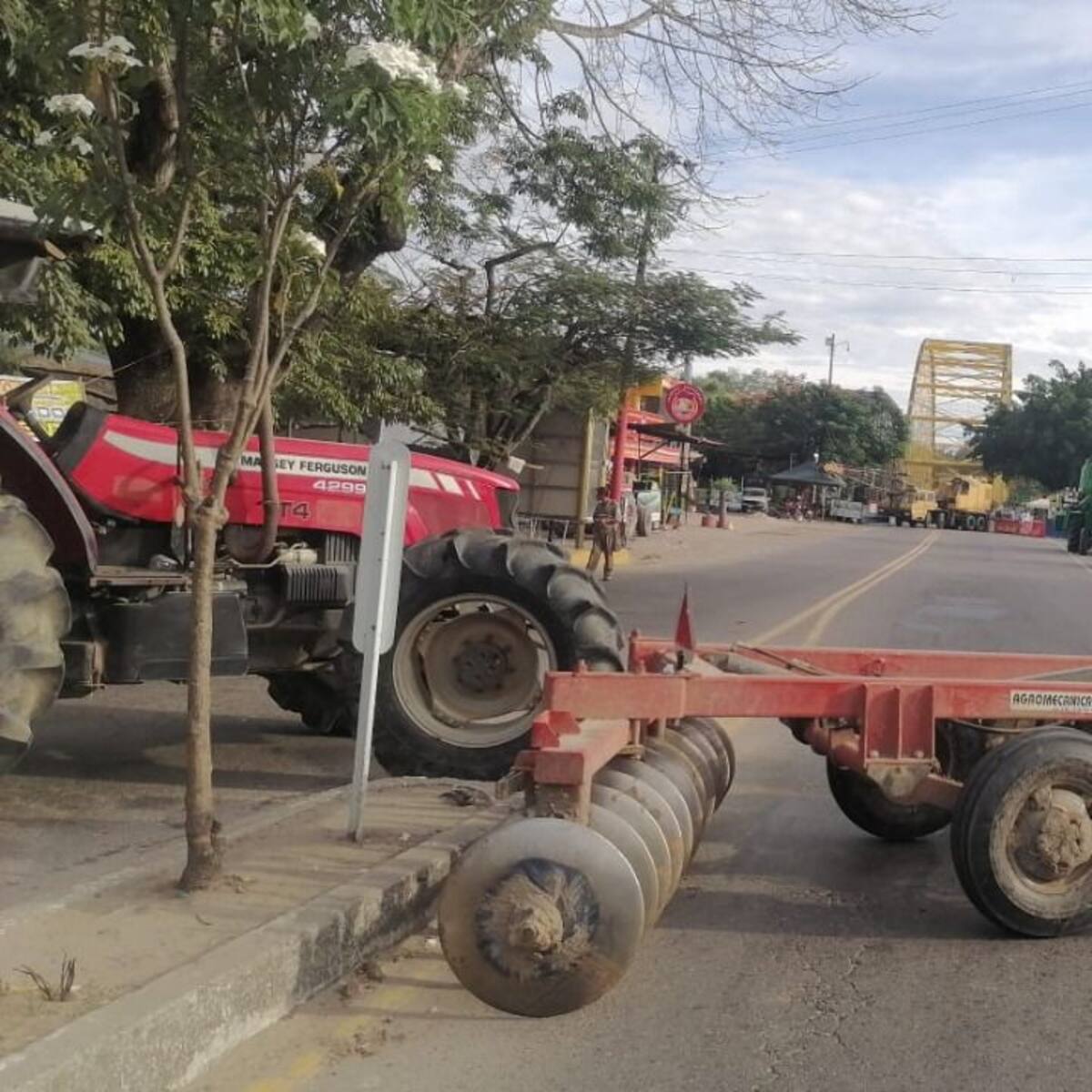 Productores de arroz no levantarán el paro ni bloqueos en carreteras por falta de garantías