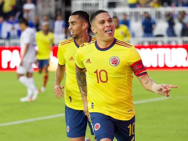 Juan Fernando Quintero celebrando su gol con la Selección Colombia ante Honduras