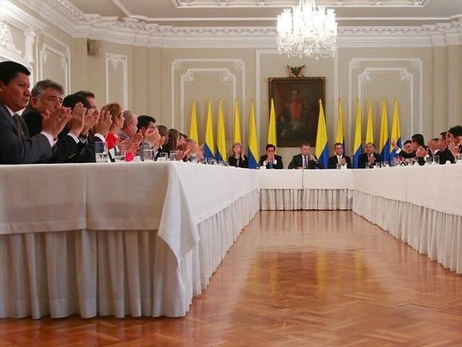 En Casa de Nariño estuvieron promotores del "Sí" y los gobernadores de distintos departamentos felicitando al presidente Juan Manuel Santos por su premio Nobel de Paz. Foto: Colprensa/SIG