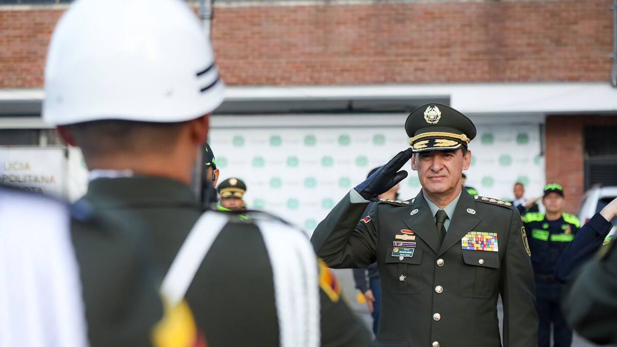 Tras salida del general Salamanca en abril, aún no hay cónsul general de Colombia en Miami