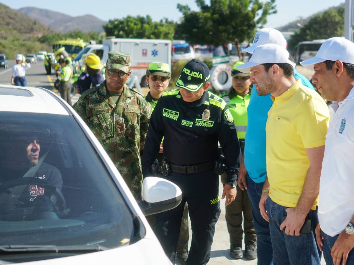 75,000 vehículos salieron de Santa Marta en total tranquilidad durante el puente festivo