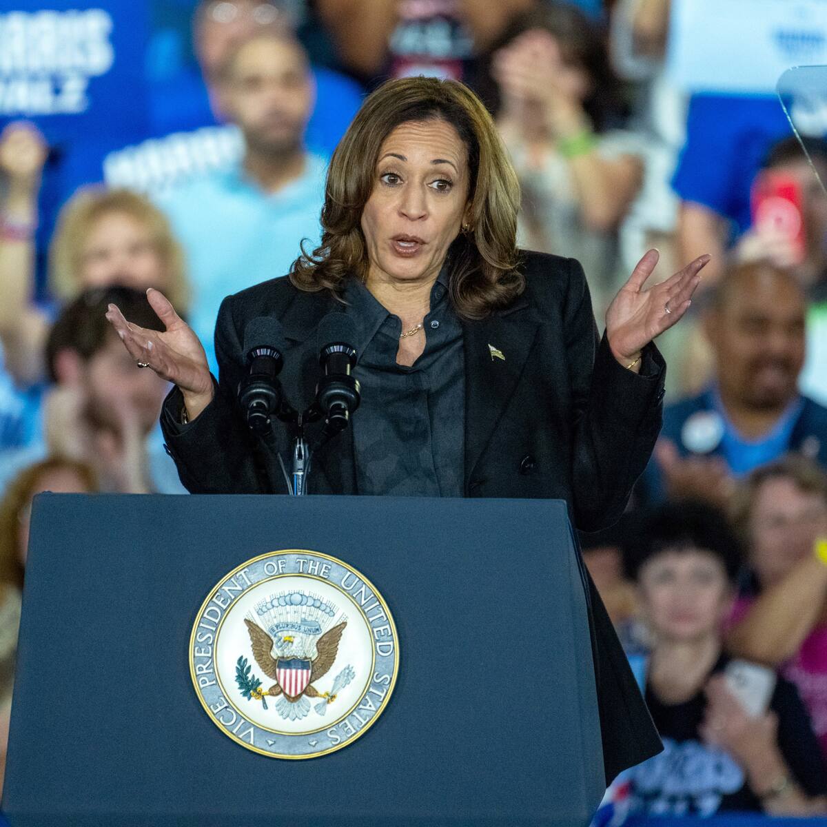 Kamala Harris dice que “violencia no tiene cabida” en EE.UU. tras tiroteo cerca a Trump