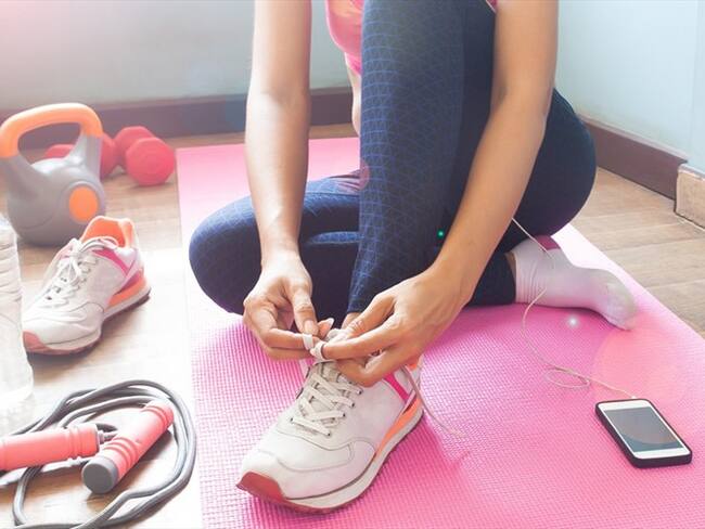 ¿Cuál es la manera adecuada de ejercitarse durante la cuarentena?