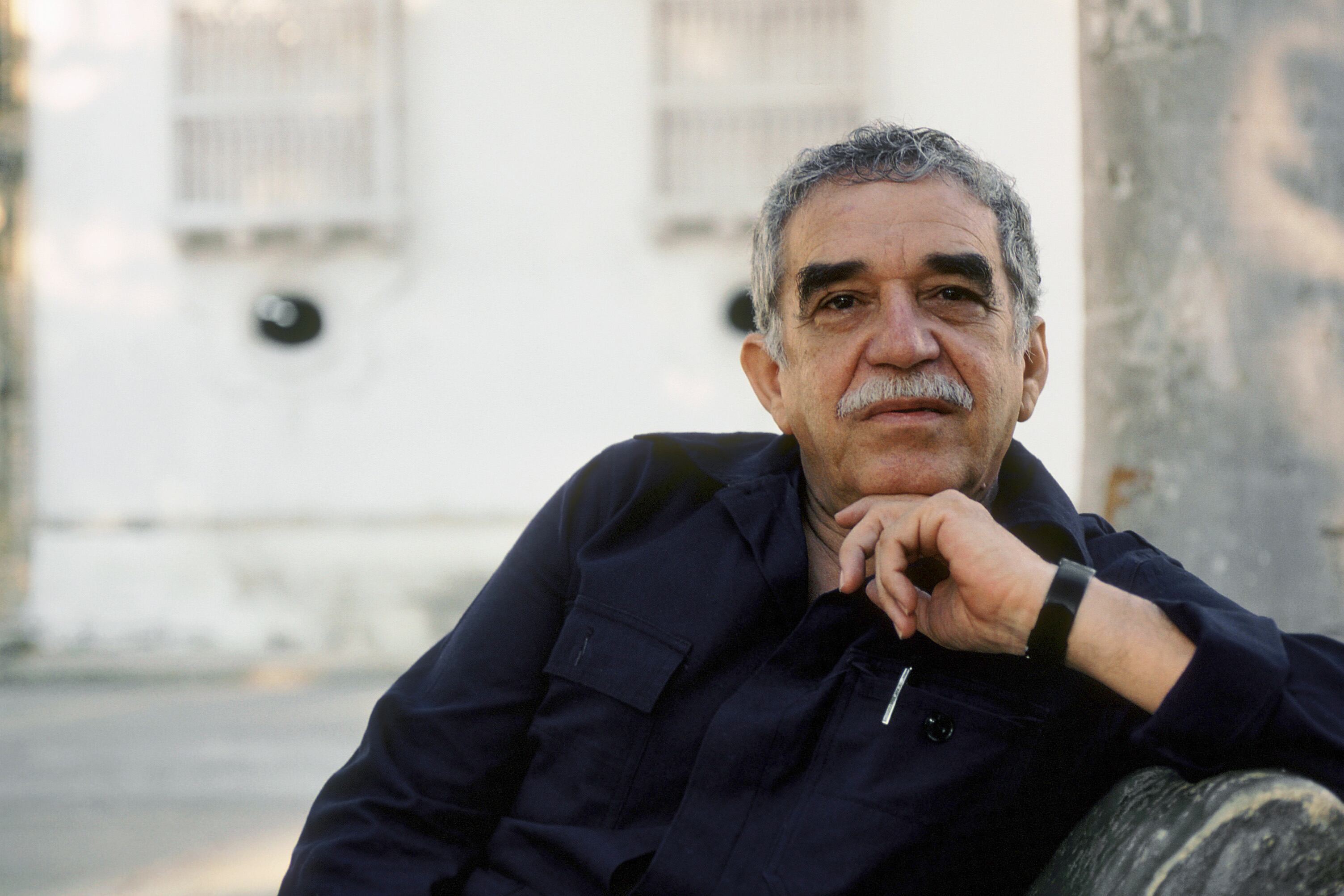 CARTHAGENA - FEBRUARY 20: Colombian writer and Nobel prize in literature winner Gabriel Garcia Marquez poses for a portrait session on February 20,1991 in Carthagena, Colombia. (Photo by Ulf Andersen/Getty Images)
