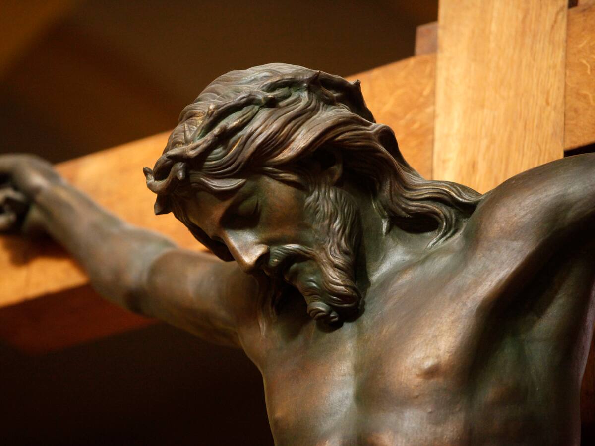 ¿Qué pasa el Viernes Santo a las 3:00 p.m.? Significado y rezo de la hora ‘más sagrada’