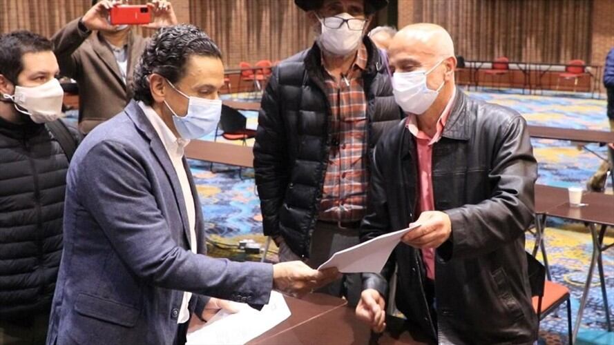 Durante más de 14 horas, el Gobierno y el Comité Nacional del Paro discutieron aspectos relacionados con las garantías para el ejercicio de la protesta pacífica. Foto: Oficina del Alto Comisionado para La Paz