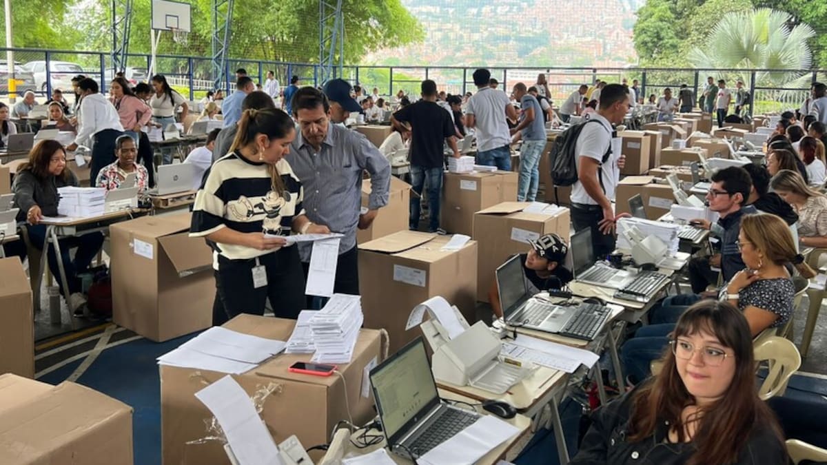 Así envenena la compra de votos la política colombiana