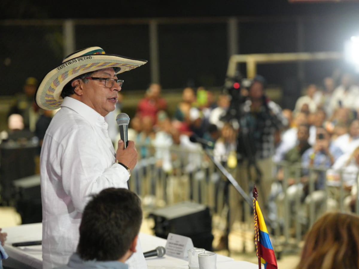 La Policía se concentra y prioriza la captura de compradores de votos en el país: Petro