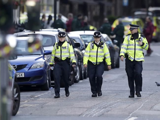 Poco después de las 22:00 horas del sábado el pánico se desató en la zona de London Bridge en Londres. Foto: Associated Press - AP