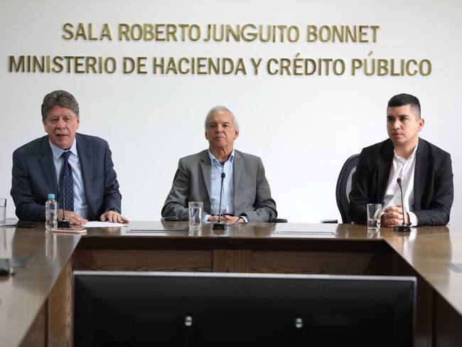 Bancos bajarán tasas de interés; Asobancaria, Andi y MinHacienda piden a BanRep lo mismo