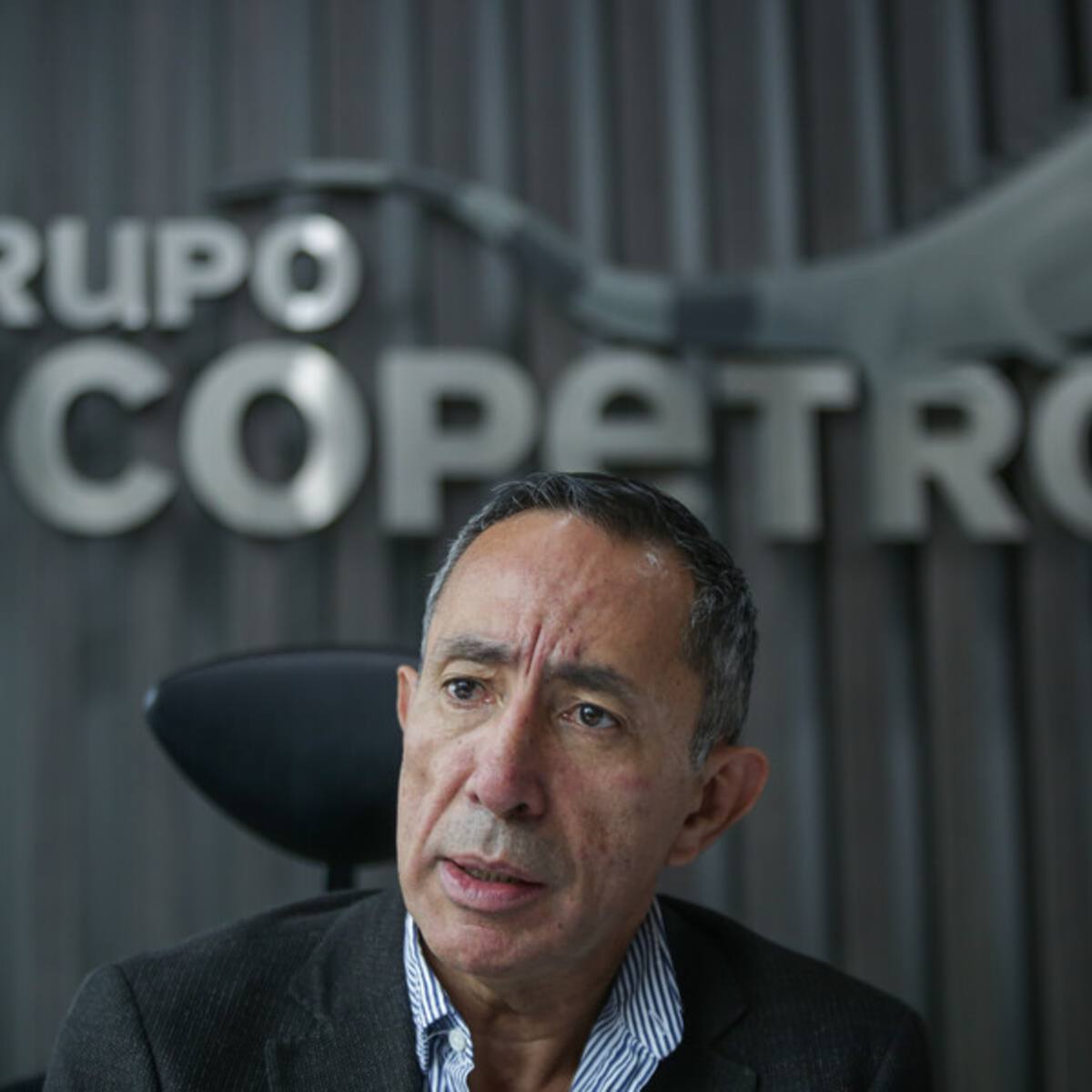 Procuraduría pide sancionar a Ricardo Roa por violar topes y ocultar gastos en campaña de Petro