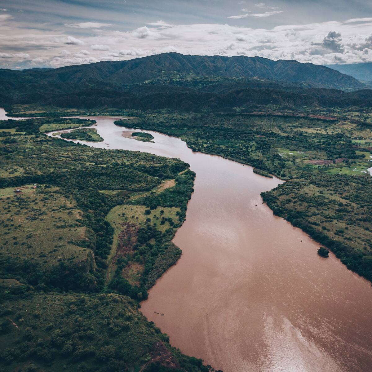 ¿Cuáles son los puertos fluviales más importantes del Río Magdalena? Algunos son turísticos