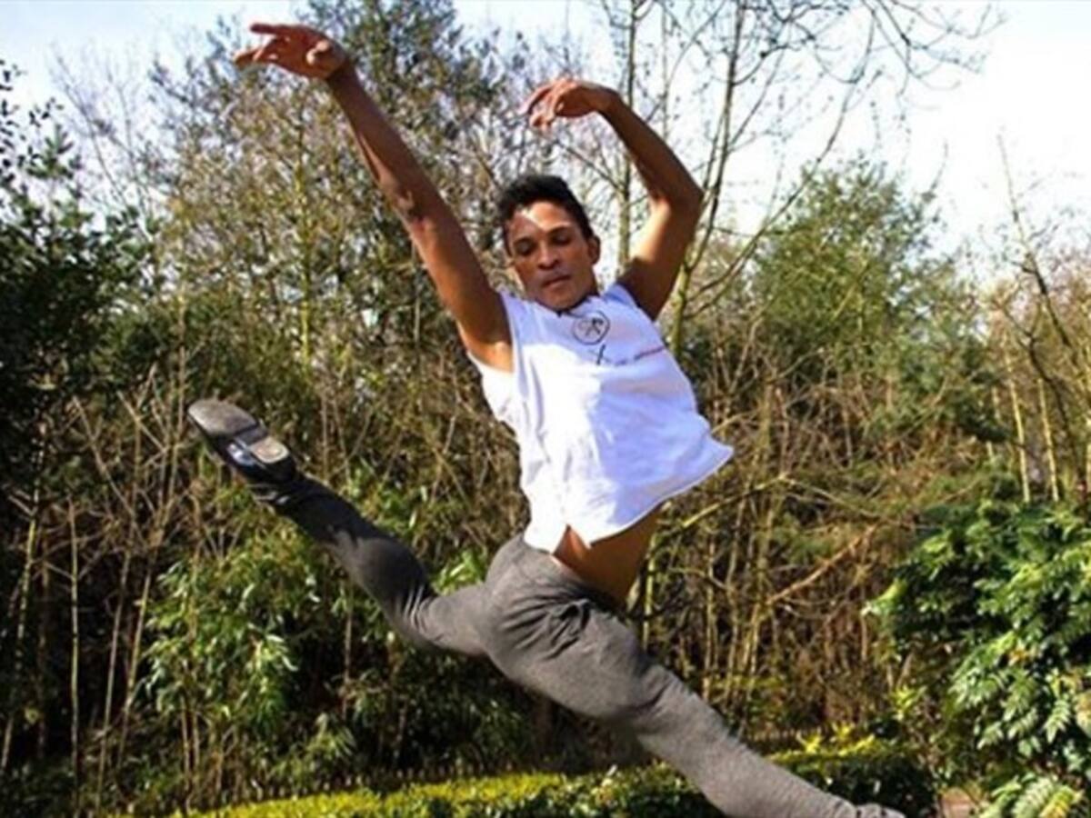 Fernando Montaño cuenta cómo cambió los guayos por los zapatos de ballet