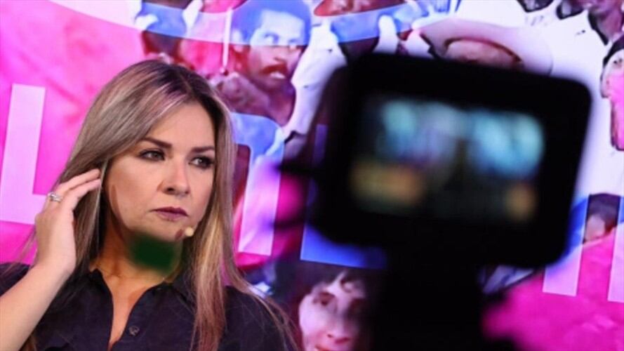 Vicky Dávila en entrevista a fondo con Galán. Foto: La WCon Vicky Dávila