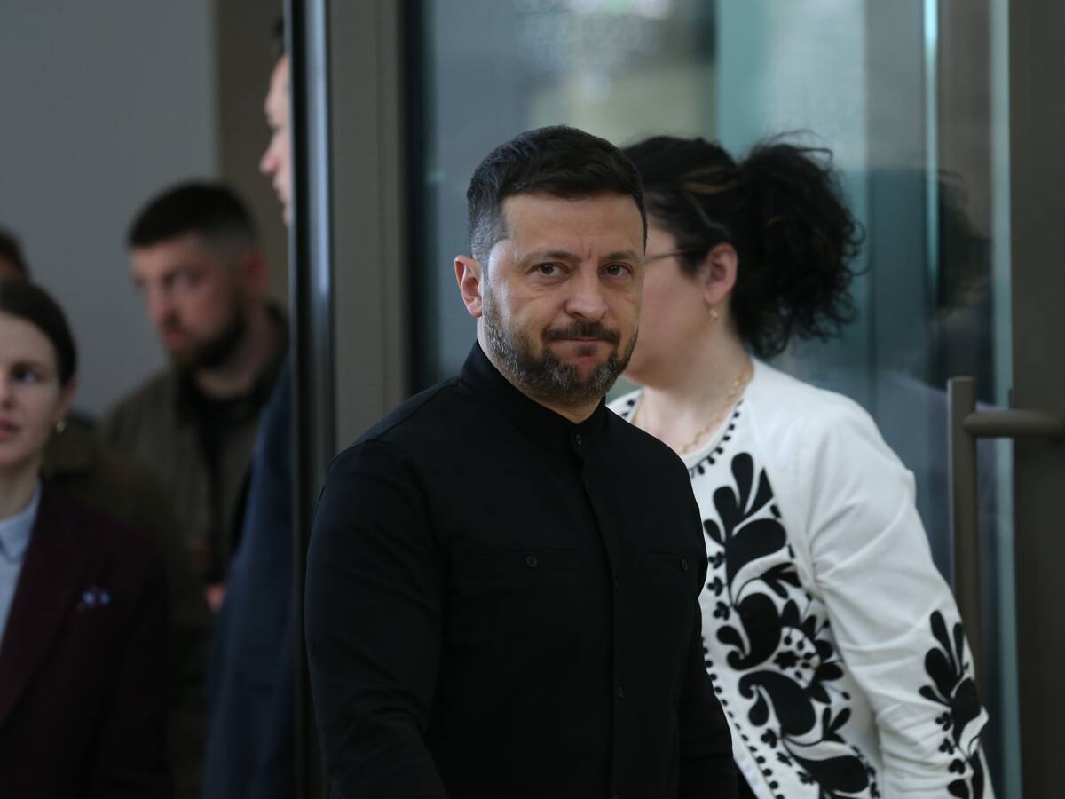 Zelenski llegó a Albania para participar en la cumbre de la Comunidad Política Europea