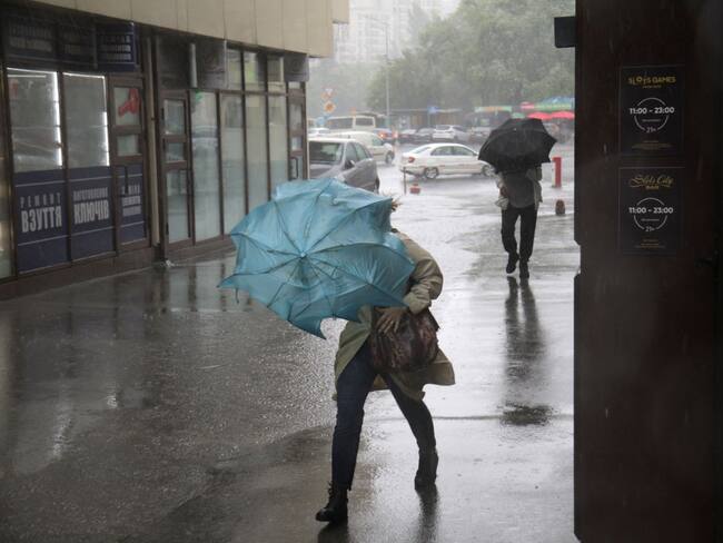 Imagen de referencia de fuertes lluvias. Foto: Getty Images
