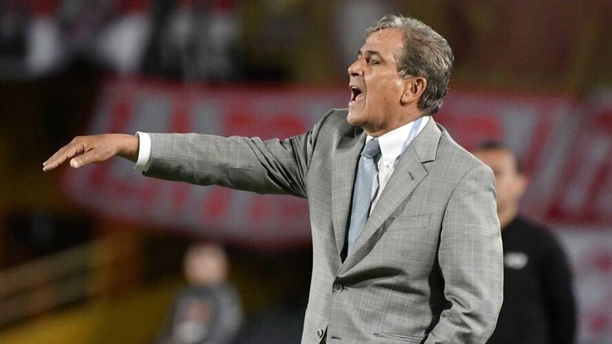 Pinto sigue esperando el llamado de la FCF para dirigir a Colombia. Foto: Gabriel Aponte/Vizzor Image/Getty Images