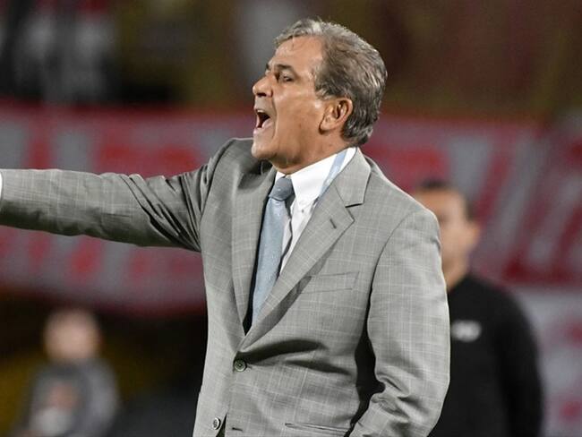 Pinto sigue esperando el llamado de la FCF para dirigir a Colombia. Foto: Gabriel Aponte/Vizzor Image/Getty Images