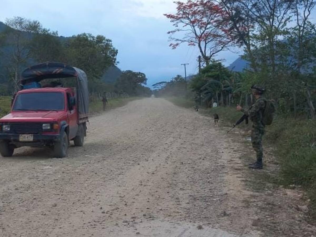 Temor en Casanare luego de la aparición de guerrilleros del ELN en plena vía