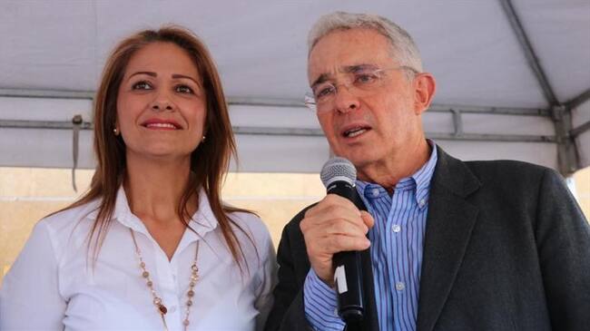 La candidata a la Alcaldía de Itagui, Rosa Acevedo, estaría violando de forma directa la ley electoral. Foto: Facebook/ Rosa Acevedo Jaramillo